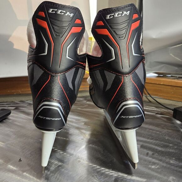 CCM Jet Speed SB Pro Ice Hockey Skates Intermediate Size 5 CM 24.2 NEW - Picture 10 of 12